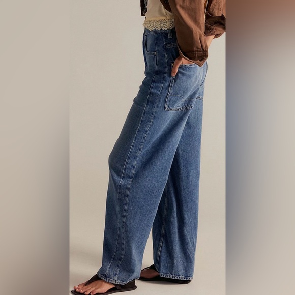 We The Free Truro Baggy Puddle Jeans Women’s size 29 - Picture 3 of 9